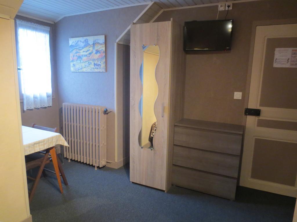 Hotel Les Deux Cols Sainte-Marie-de-Campan Room photo